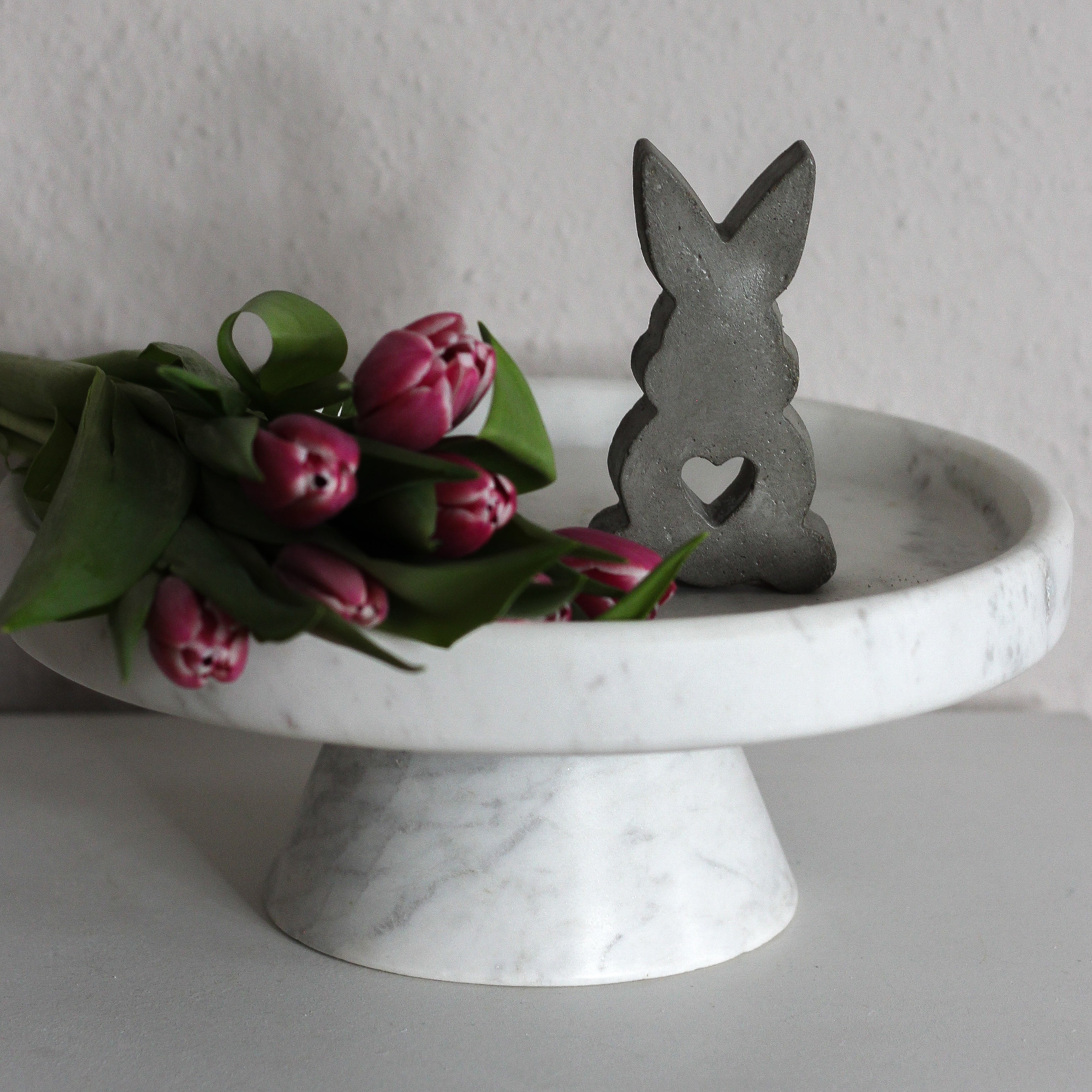 Beton „Herz Hase“ stehend Ostern